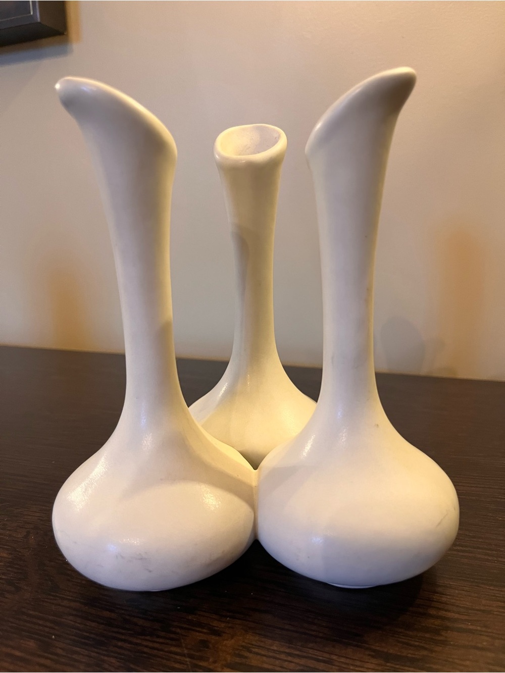 Vintage Van Briggle Art Pottery White Vase Triple Bud Tulip Craftsman